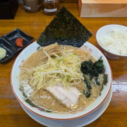 ラーショ系ネギ味噌ラーメン（限定）