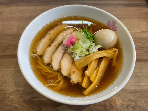 「特製醤油らーめん」@麺処 春の風の写真