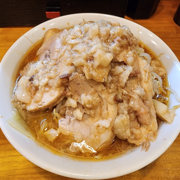 「味噌らーめん小＋チャーシュー二枚」@らーめん豚二 上板橋本店の写真