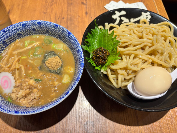 「生七味つけめん並　特製トッピング」@六厘舎 大崎店の写真