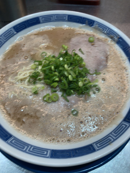 「プレミアム塩豚骨細麺800円」@箕輪家 中野旗艦店の写真