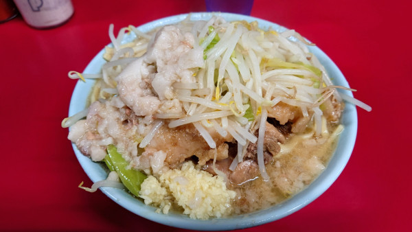 「ラーメン小豚入り(1,250円)」@ラーメン二郎 新潟店の写真