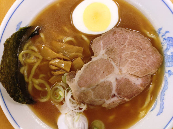 「豚骨醤油　太麺　850円」@ラーメン きむら屋の写真