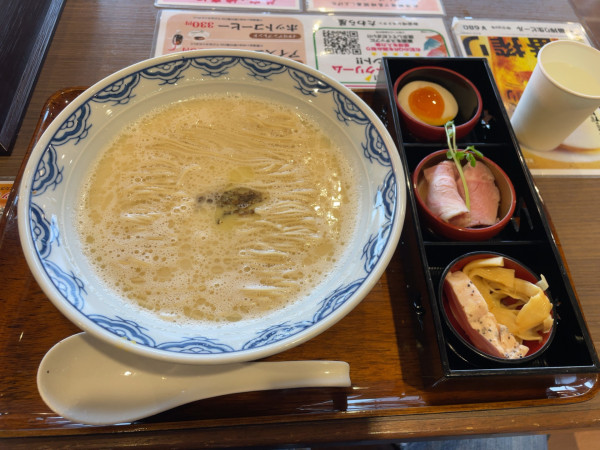 「追い鰹 刻みトリュフチーズ1300円」@御前崎レストラン たわら屋の写真