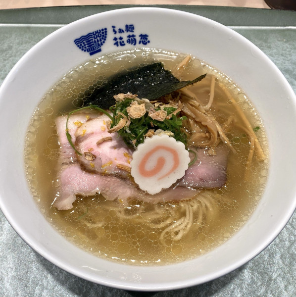 「塩らぁ麺980円」@らぁ麺 花萌葱の写真