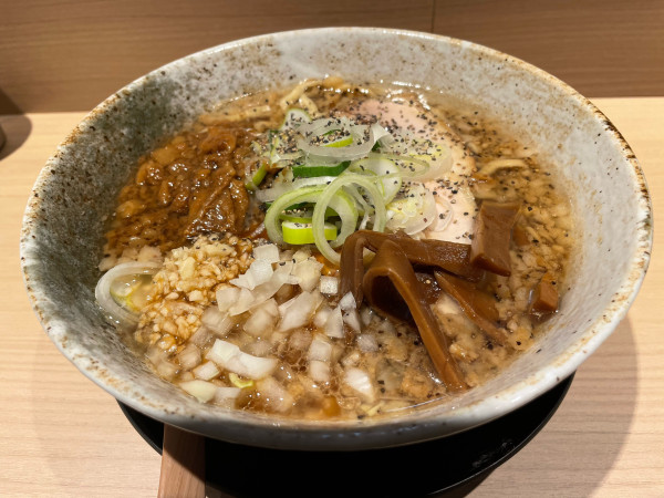 「ラーメン¥1,000」@セアブラーメン 東中八の写真