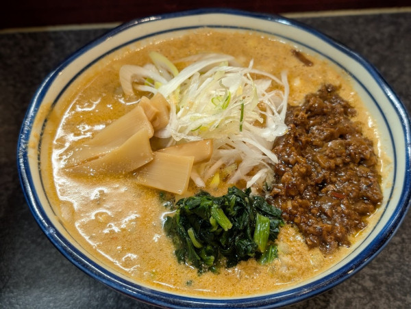 「突発限定　担々麺」@烈志笑魚油 麺香房 三くの写真