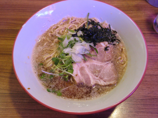 「中華そば（850円）」@大衆食堂ゆしまホールの写真