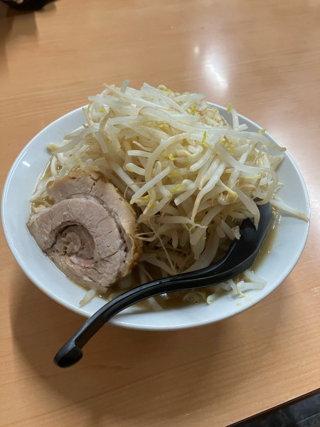 「ラーメン(並・ヤサイ増し)+生姜」@ラーメン一心の写真