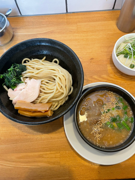 「牛すじつけ麺+水餃子  ￥1050+￥0」@つけめん・まぜそば むじゃきの写真