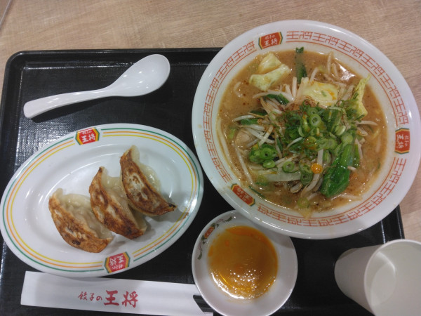 「期間限定焦がしニンニク味噌ラーメン825円他」@餃子の王将 セブンパークアリオ柏店の写真