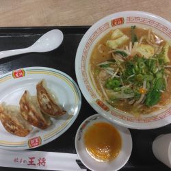 期間限定焦がしニンニク味噌ラーメン825円他