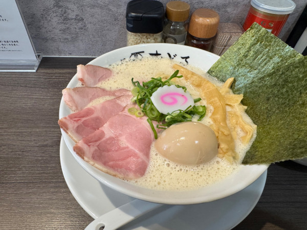 「鳥そば全のせ」@鶏そば おどるの写真