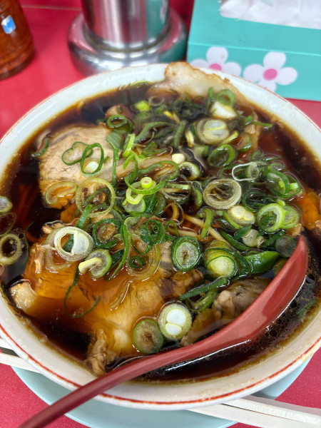 「中華そば並900円+ライス中200円」@新福菜館 本店の写真