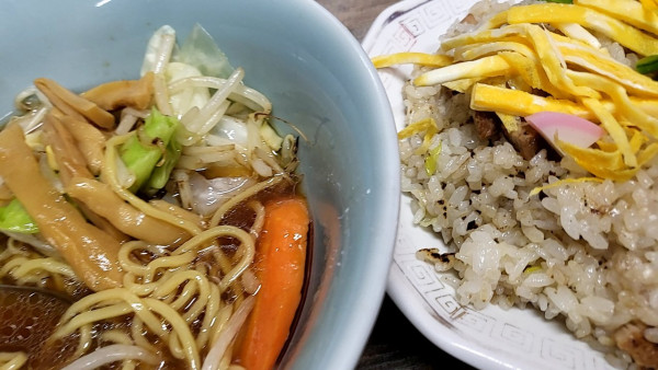 「やさいそば チャーハン」@メルシーの写真