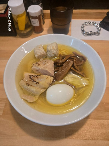 「鶏と水のなんちゃら」@煮干ソバと米 今日の1番の写真