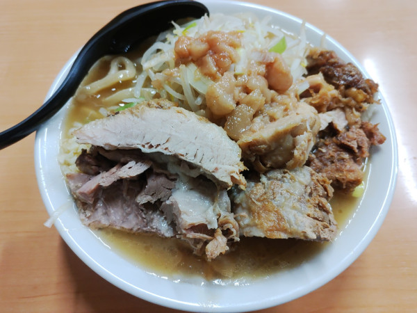 「ラーメン（並盛）990円 TPほぐし150円」@ラーメン一心の写真