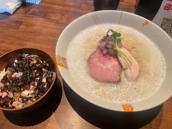 「濃厚・塩（麺大盛）＋お茶漬けセット」@麺処まろの写真