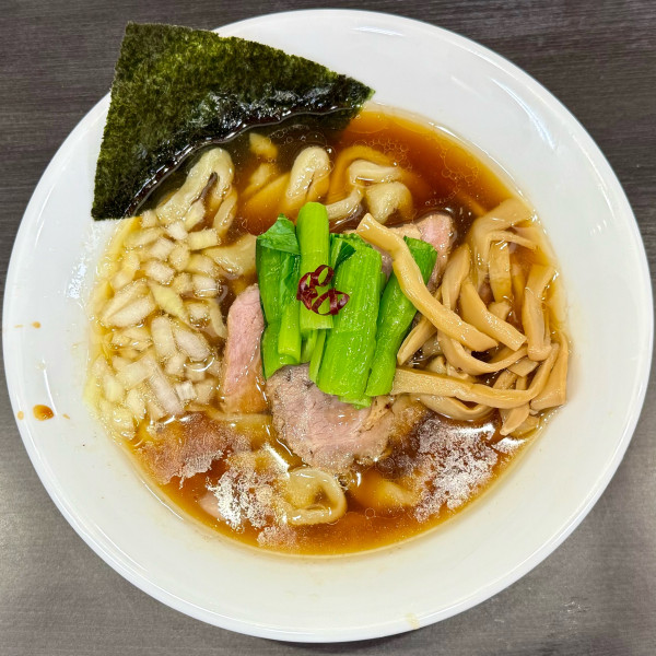 「醤油らーめん ¥1,100」@自家製手打ち麺 禿の写真