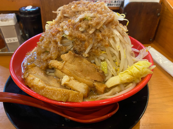 「ラーメン醤油大盛」@G系ラーメン ナカモズマシマシの写真