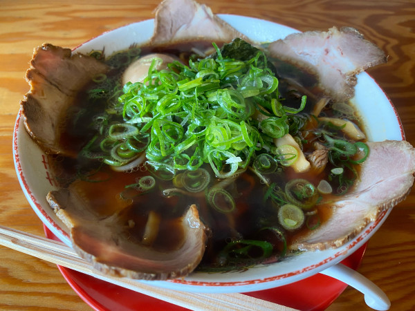 「特製中華そば」@中華そば 八平の写真