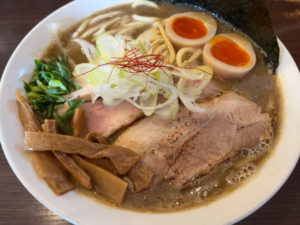 「ニボラーメンONE+濃厚+麺300g:1200+100+10」@らーめんONEの写真