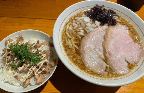 「背脂煮干中華そば　950円」@背脂煮干し中華そば 和市 大崎店の写真