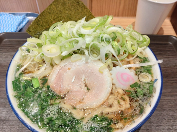 「ニラねぎラーメン大盛り」@舎鈴 カインズスーパーセンター上里本庄の写真