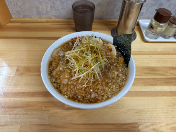 「大盛ネギバラチャーシューメン玉ねぎ増し味玉（1400）」@こえもんの写真