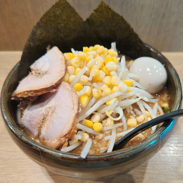 「特みそこってりらーめん 背脂有り」@らーめんダイニング ど・みそ 京橋本店の写真