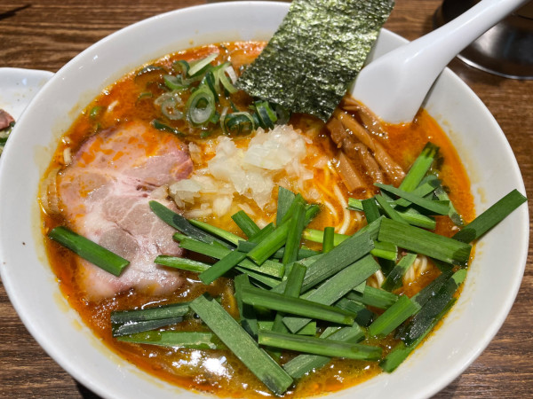 「塩ラー油中盛り」@中華そば うめやの写真