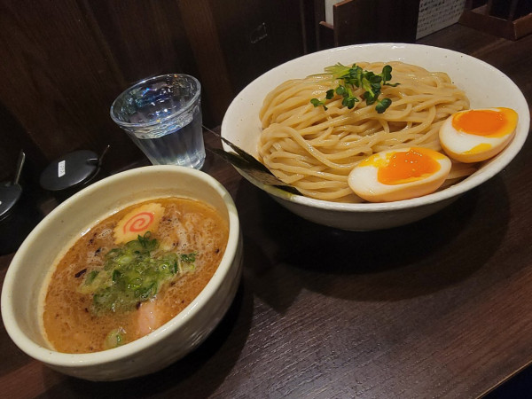 「濃厚鶏白湯つけ麺」@麺屋 藤しろ 三軒茶屋店の写真