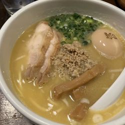 白鶏らーめん