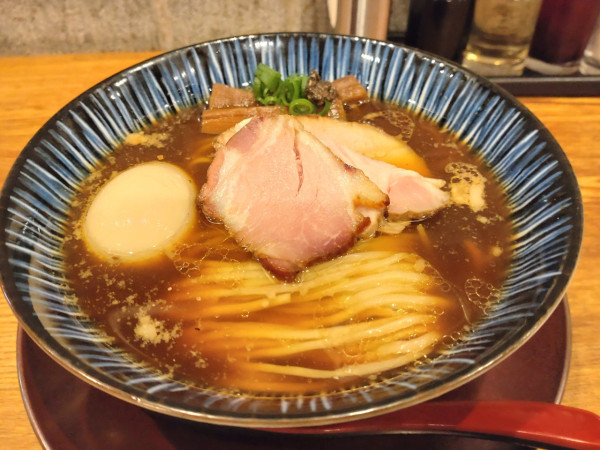 「醤油らぁめん大盛り」@麺処 青野の写真