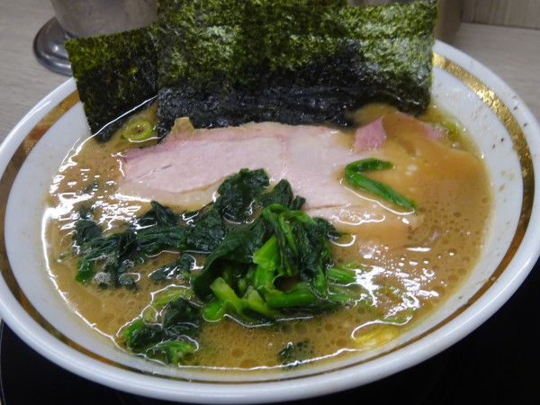 「ラーメン　900円」@王道家直伝 との丸家 越谷店の写真