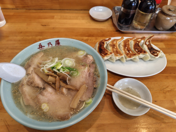 「塩チャーシューメン&焼餃子」@青竹手打麺 餃子 岳乃屋の写真