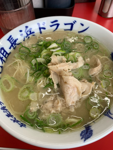 「ラーメン　ベタ生　550円」@古式長浜ラーメン 元祖 長浜ドラゴン 新宮店の写真