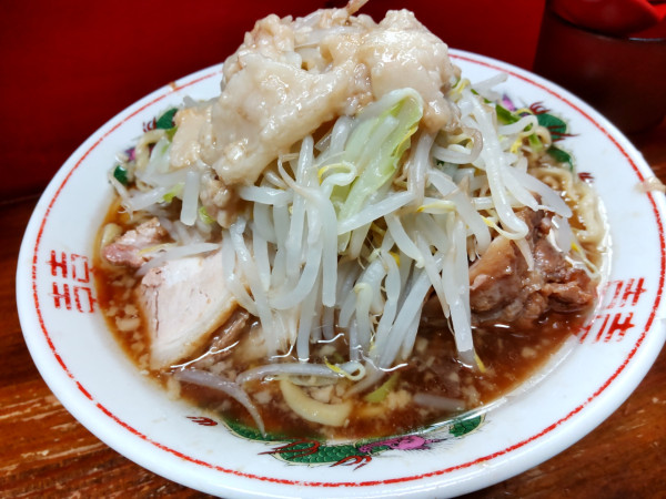 「ラーメン+ブタ」@ザ・ラーメンスモールアックスの写真