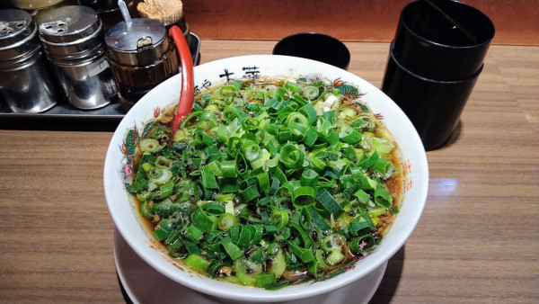 「中華ハーフ(麺硬め)+ネギ増し･海苔」@麺や 太華 横浜橋店の写真