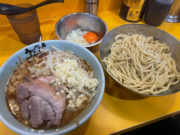 「つけ麺 ¥1150 たまねぎ玉子 ¥150」@ラーメン二郎 八王子野猿街道店2の写真