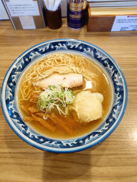 「琥珀魚貝の中華そば」@斗香庵  OJIMAの写真