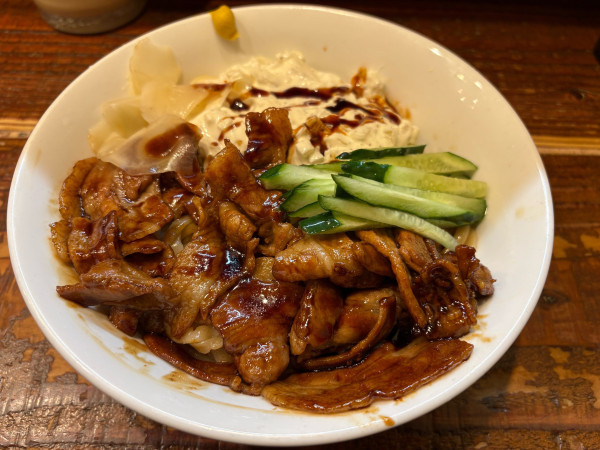 「すごい冷やし中華　小（1150円）」@立川マシマシの写真