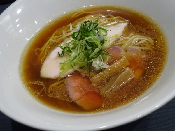 「あっさり醤油らーめん(細麺) 1,100円」@らーめんOrangeの写真