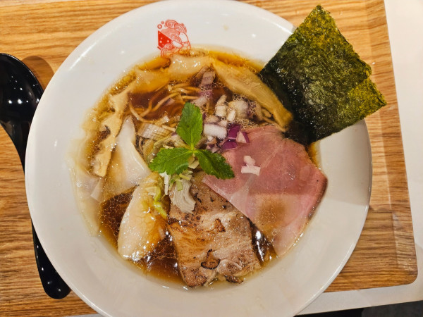 「名古屋コーチン醤油ラーメン」@ラーメン亀徳の写真