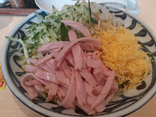 「具沢山冷やし中華（大盛）」@伝丸 天王町店の写真