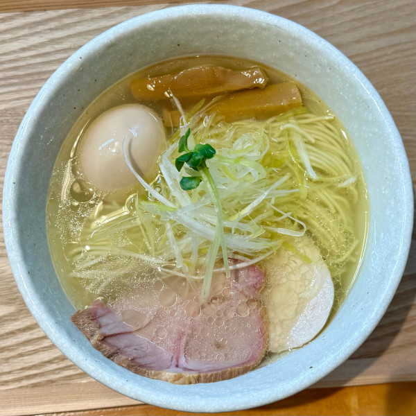 「味玉鶏塩らぁ麺 ¥1,030」@Hamano Comugiの写真