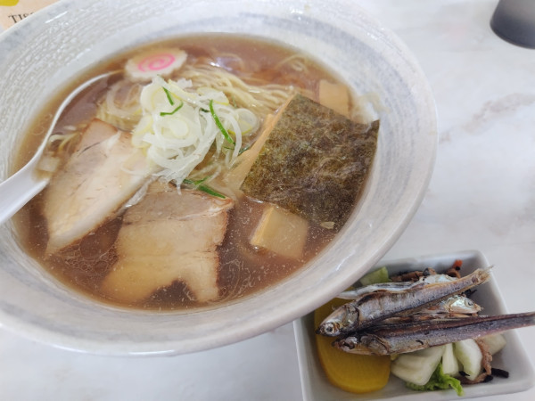 「正油ラーメン（魚介）700円」@ラーメン爺の写真