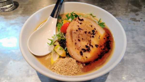 「【限定】ごまらぁ」@麺 やまらぁの写真