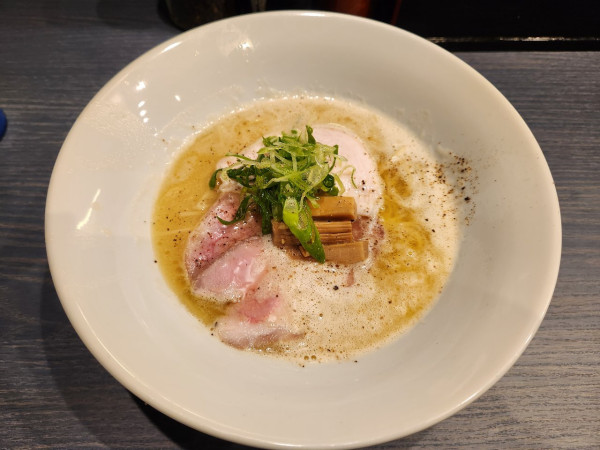 「濃厚 塩 細麺」@らーめんOrangeの写真