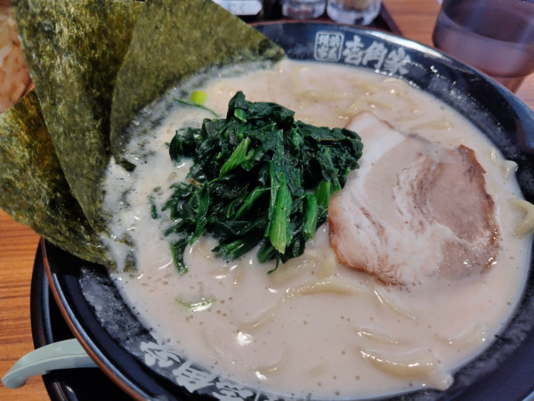 「ラーメン塩600円麺やわらかめ油少なめ（毎月11日）」@横浜家系ラーメン 横浜道 野田蕃昌店の写真
